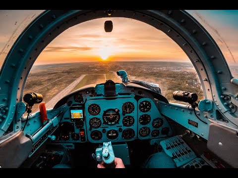 Jet fighter flights in Moscow - L-29 Delfin and L-39 Albatros